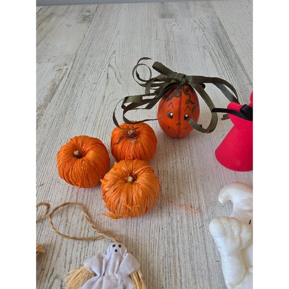 Mini Halloween pumpkin ghost witch devil ornament figurine village set - Picture 3 of 9